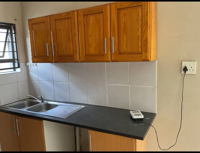 3 BEDROOM FREEHOLD FOR SALE IN SAGEWOOD
